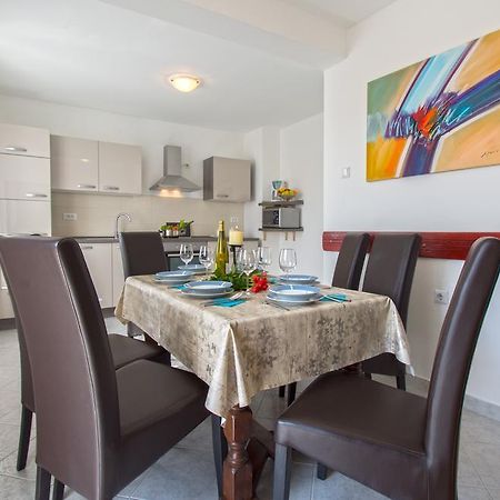 Apartment Marty Криквеница Екстериор снимка