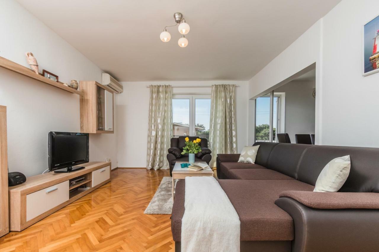 Apartment Marty Криквеница Екстериор снимка